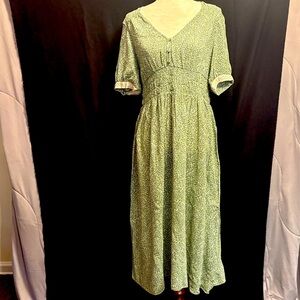 Zara Green Midi Dress with Floral Pattern L